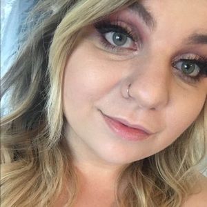 Meet your Posher, Kelsie